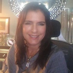 Meet your Posher, Lyvier